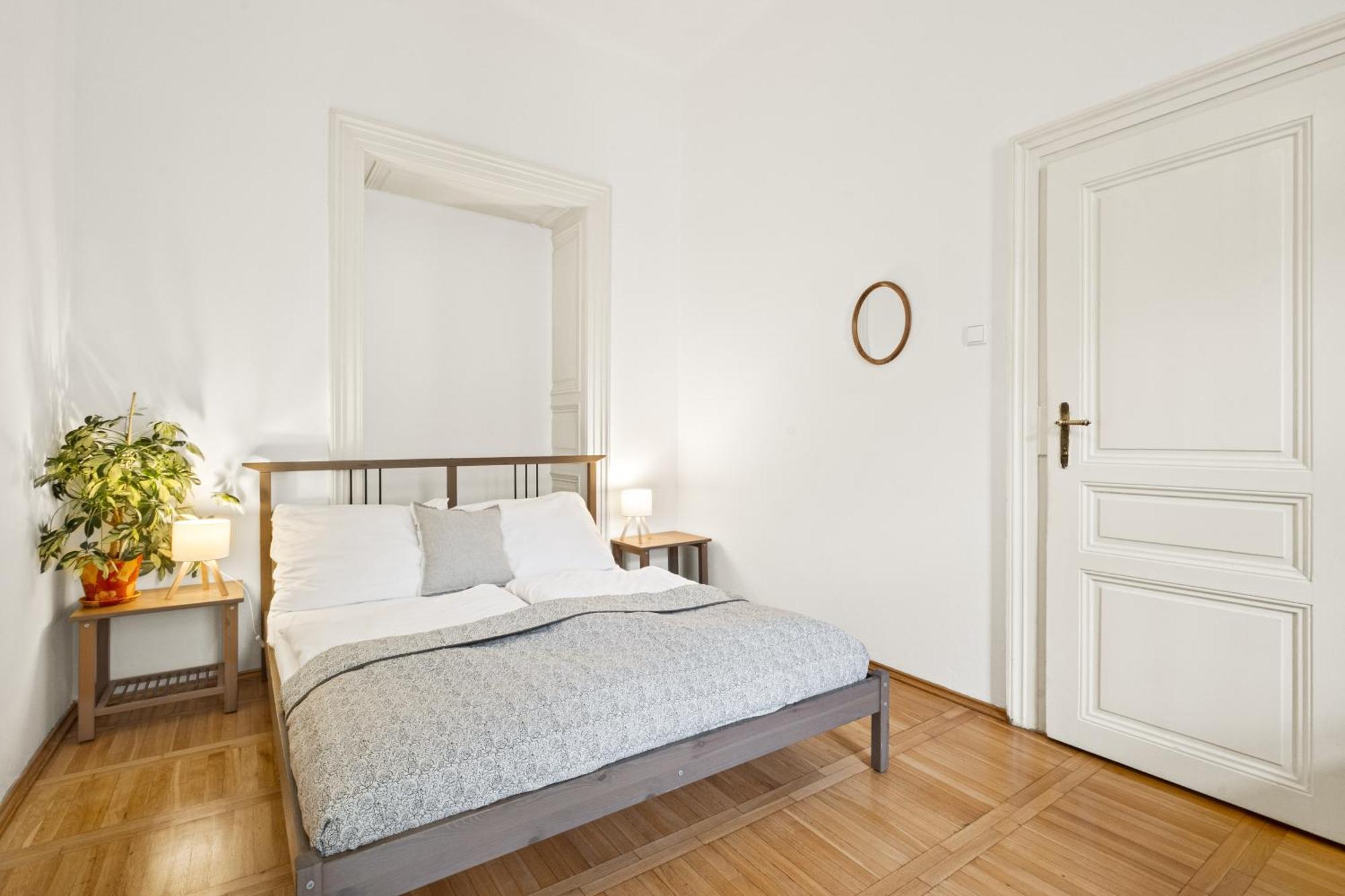 Prague Hostel Apartments * Прага